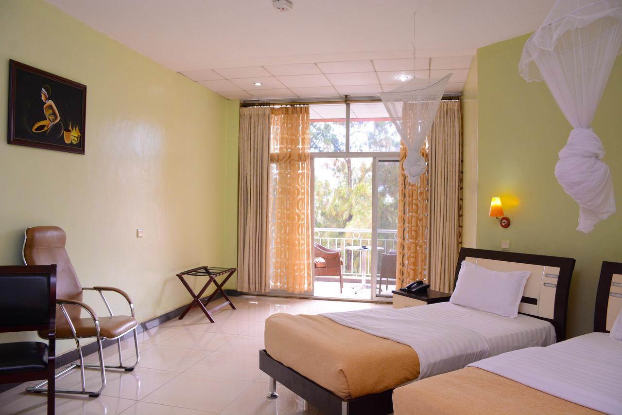 Beausejour Hotel Kigali Extérieur photo